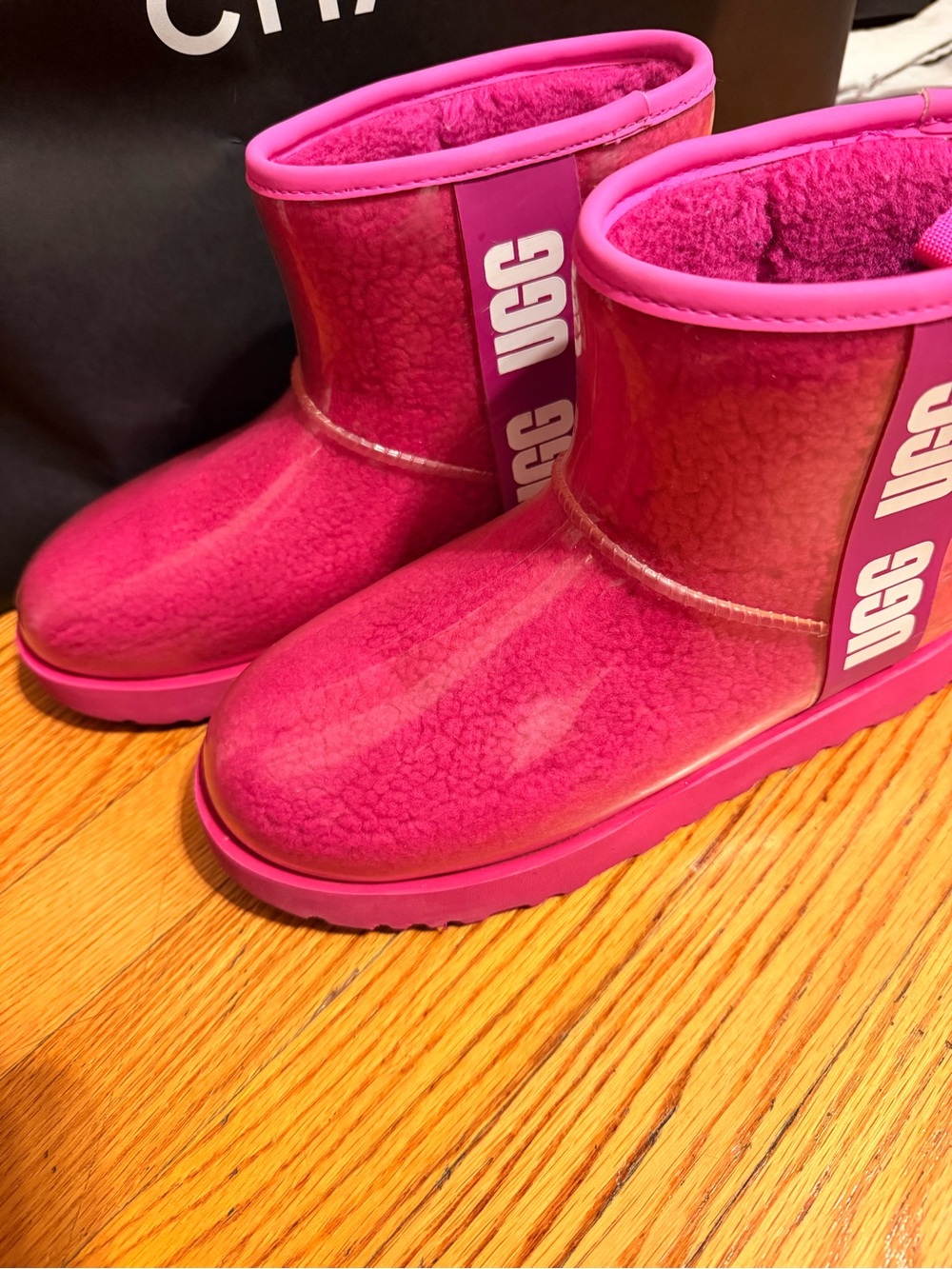 UGG Classic Clear Mini Hot Pink Size 39